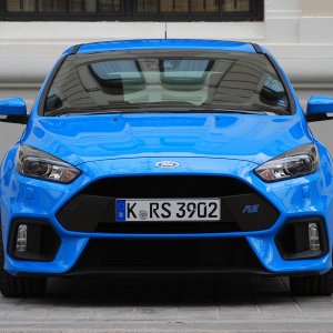 2016-ford-focus-rs-first-drive-ext07-11.jpg