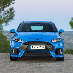 2016-Ford-Focus-RS-front-end-11.jpg