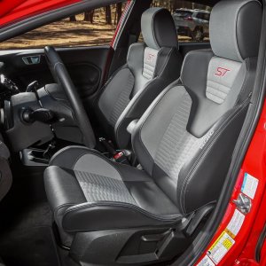 2014-ford-fiesta-st-interior-photo-607364-s-1280x782.jpg