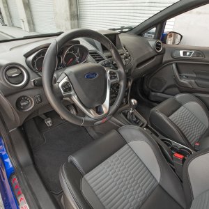 2015-ford-fiesta-st-interior.jpg