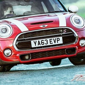 top-gear-fiesta-st-vs-mini-s-006.jpg